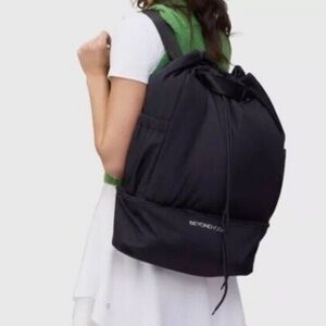 BEYOND YOGA Convertible Gym Bag Backpack Black NEW WITH‎ TAGS